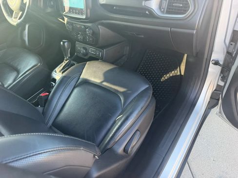 Used 2020 Jeep Renegade Altitude AWD/4WD image 83