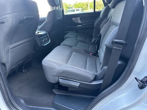 Used 2025 Ford Expedition Active RWD image 13