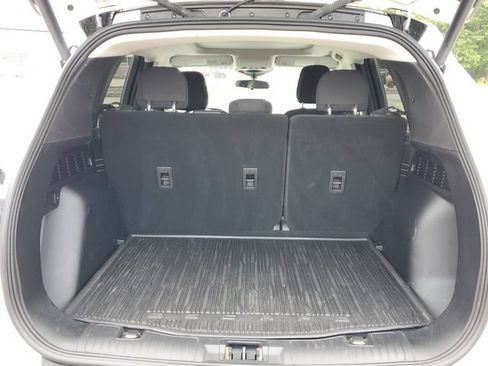 Certified 2023 Ford Escape Active AWD/4WD image 8
