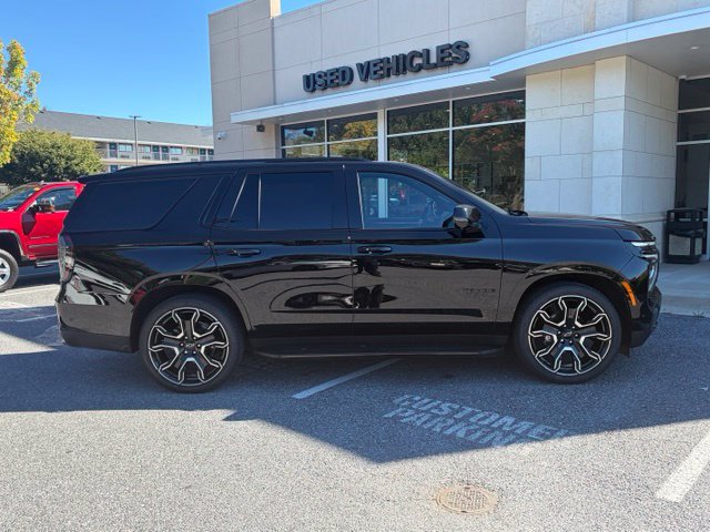 Used 2025 Chevrolet Tahoe RST w/ RST Capability Package AWD/4WD image 7