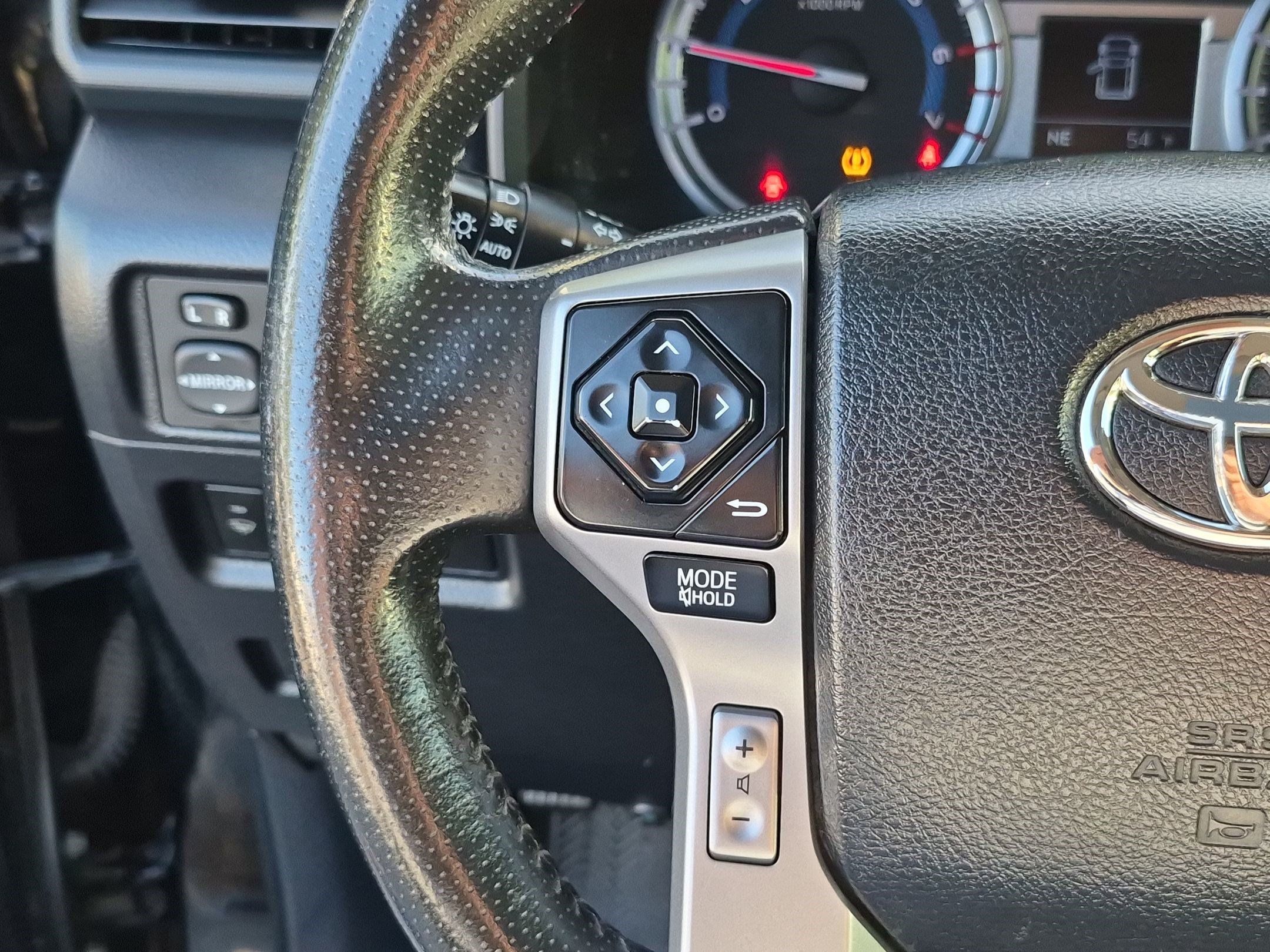 Used 2014 Toyota 4Runner Limited AWD/4WD image 20