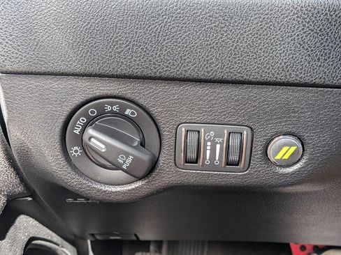 Used 2019 Dodge Charger R/T RWD image 22