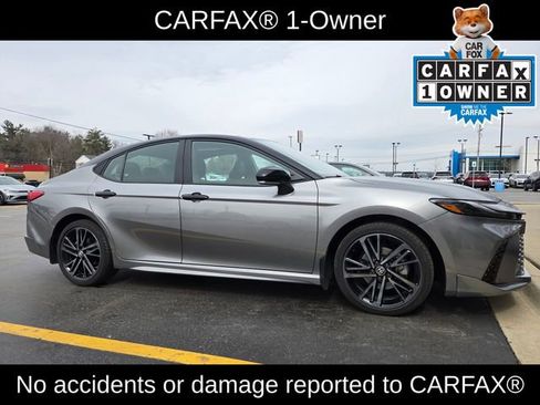 Used 2025 Toyota Camry XSE w/ Premium Package image 3