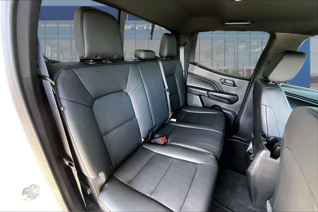 Used 2026 Chevrolet Colorado Trail Boss AWD/4WD image 19