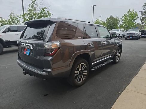 Used 2017 Toyota 4Runner Limited AWD/4WD image 4