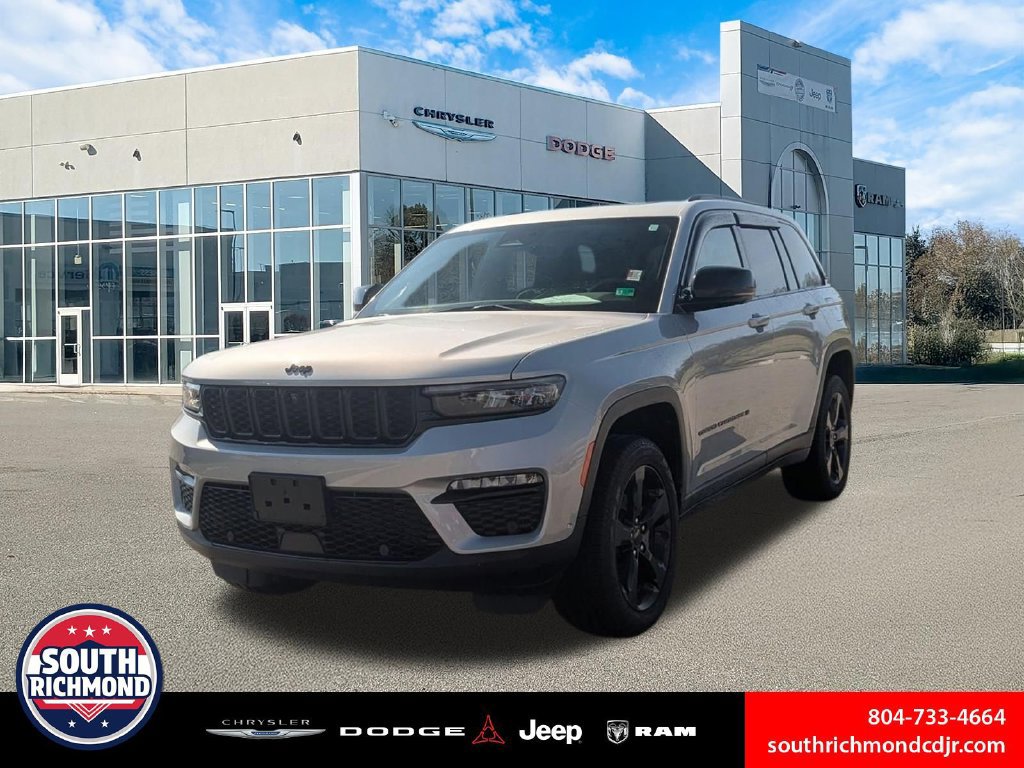 Used 2025 Jeep Grand Cherokee Limited w/ Luxury Tech Group II AWD/4WD image 1