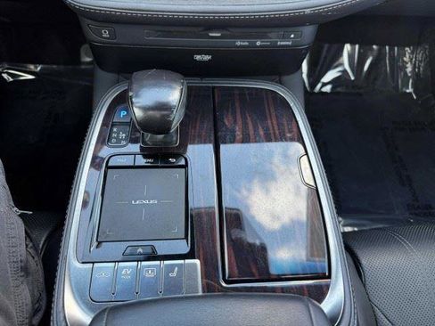 Used 2018 Lexus LS 500h w/ Luxury Package RWD image 28