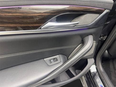 Used 2020 BMW M550i xDrive w/ Executive Package image 39