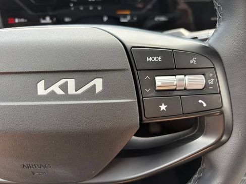 Certified 2025 Kia K4 EX FWD image 14