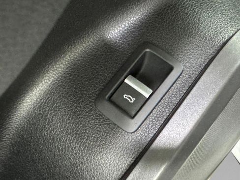 Used 2018 Audi Q5 2.0T Premium Plus w/ Premium Plus Package image 26