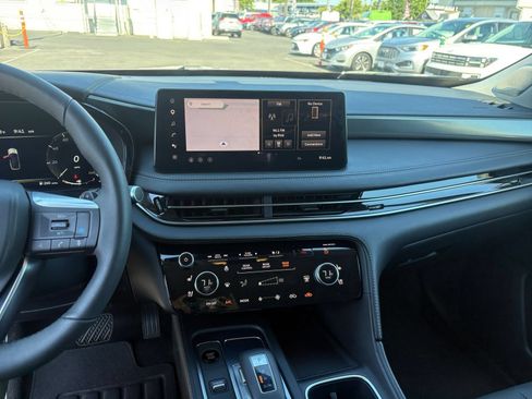 Used 2026 INFINITI QX60 Luxe AWD/4WD image 16