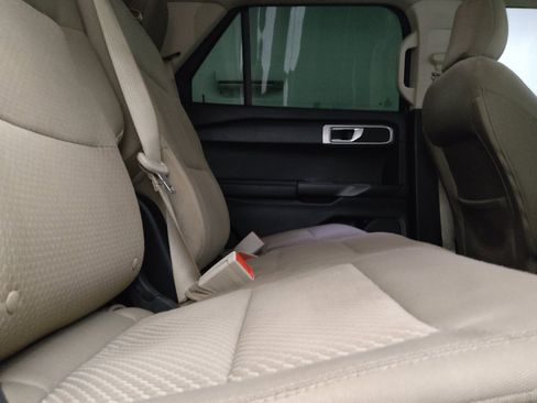 Used 2023 Ford Explorer 4WD image 19
