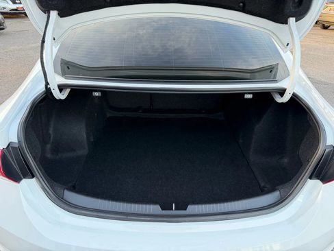 Used 2020 Chevrolet Malibu LT image 39