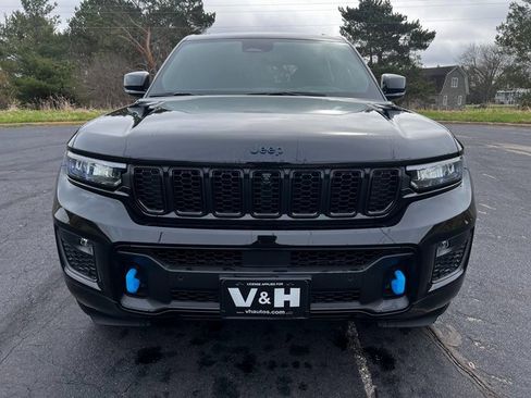 Used 2024 Jeep Grand Cherokee Limited 4xe image 8