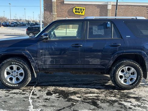 Used 2014 Toyota 4Runner SR5 Premium image 4