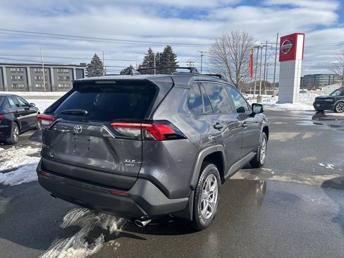 Used 2023 Toyota RAV4 XLE w/ Convenience Package image 7