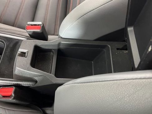 Used 2021 Nissan Kicks SR w/ SR Premium Package FWD image 28