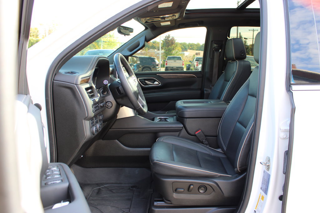 Used 2022 Chevrolet Tahoe Premier AWD/4WD image 17