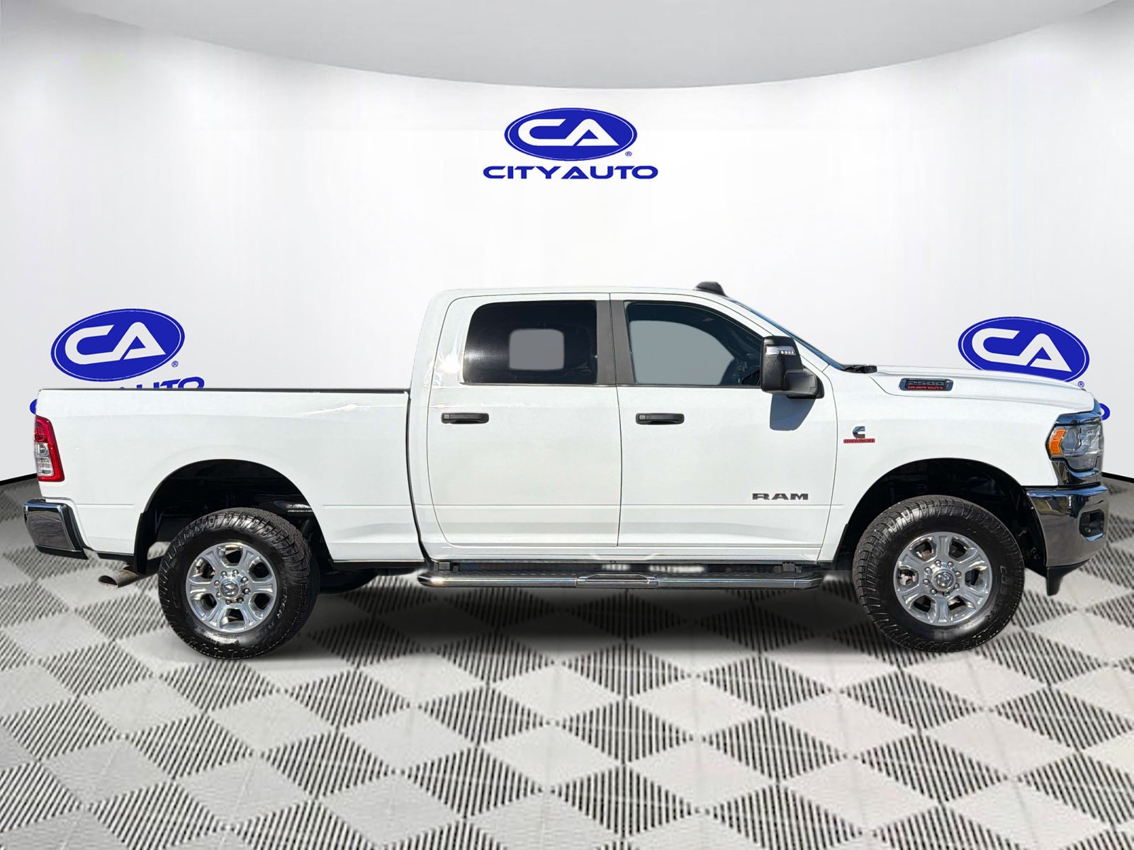 Used 2024 RAM 2500 Big Horn w/ Off Road Package AWD/4WD image 2