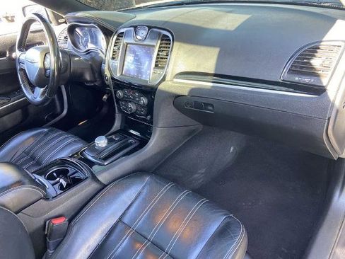 Used 2021 Chrysler 300 S image 25