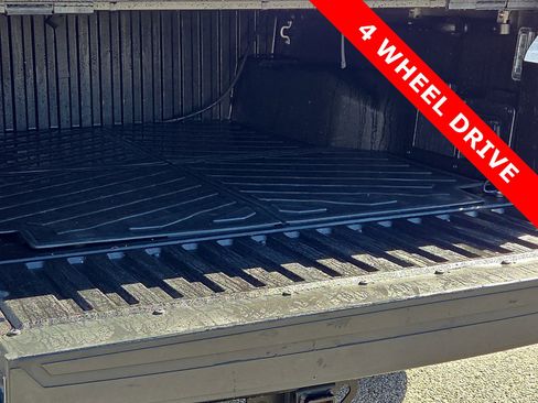 Used 2023 Toyota Tacoma TRD Sport w/ Technology Package image 9
