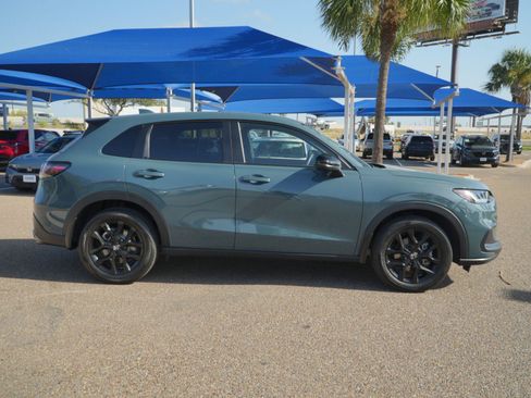 Used 2025 Honda HR-V Sport image 8