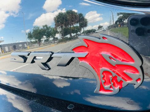 Used 2019 Dodge Charger SRT Hellcat RWD image 10