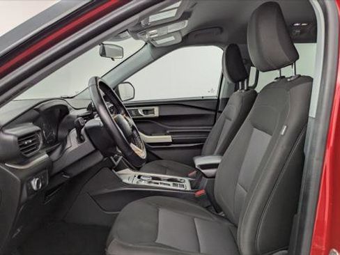 Used 2022 Ford Explorer XLT RWD image 14