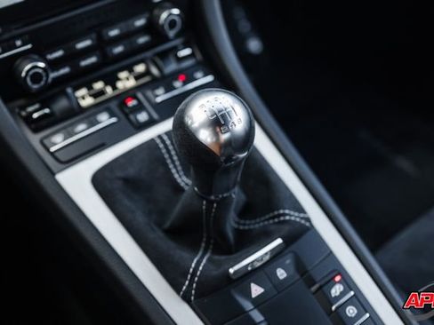 Used 2020 Porsche 718 Cayman GT4 image 12