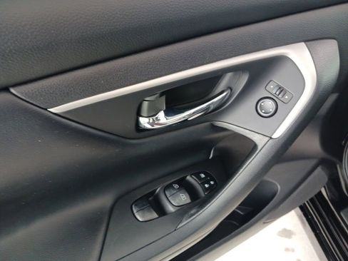 Used 2016 Nissan Altima 2.5 SV w/ Convenience Package image 29