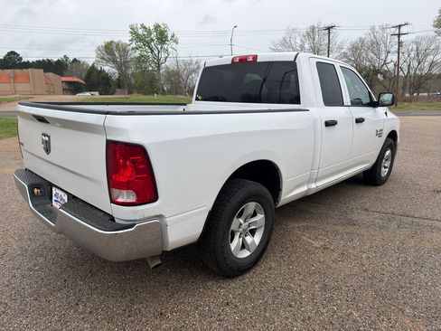 Used 2024 RAM 1500 Classic SLT image 34