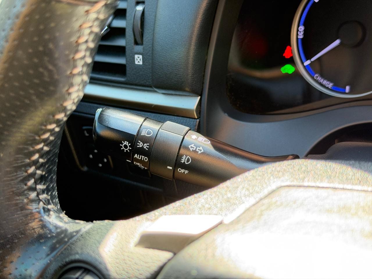 Used 2015 Lexus CT 200h w/ Navigation Package FWD image 66