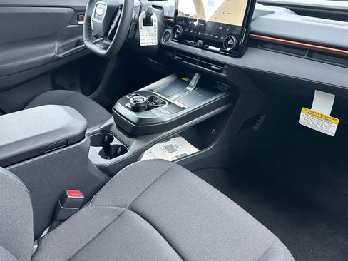 New 2026 Subaru Uncharted Premium FWD image 17