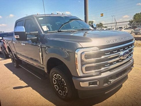 Used 2024 Ford F350 Platinum AWD/4WD image 4