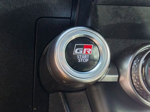 Used 2024 Toyota GR86 Premium image 41