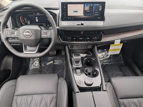 New 2026 Nissan Rogue Platinum AWD/4WD image 10