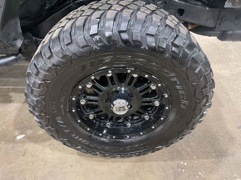 Used 2018 Jeep Wrangler Unlimited Sport S AWD/4WD image 27