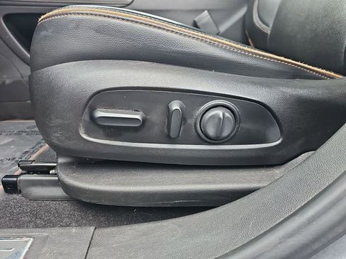 Used 2021 GMC Acadia AT4 image 21