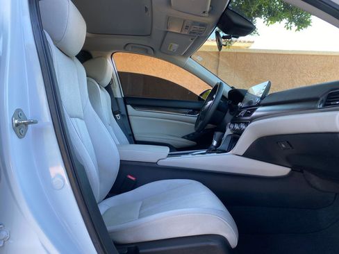 Used 2020 Honda Accord EX image 48