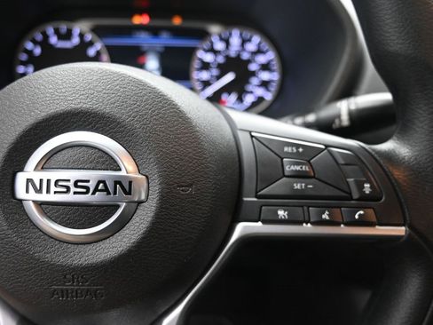 Used 2023 Nissan Sentra SV image 14