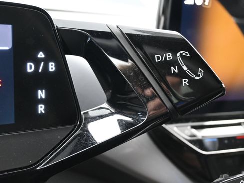 Used 2023 Volkswagen ID.4 Pro S AWD/4WD image 17