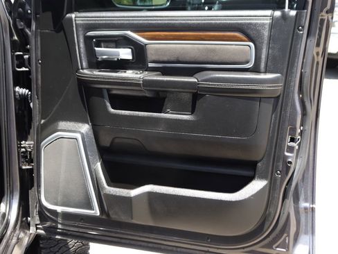 Used 2022 RAM 2500 Laramie AWD/4WD image 41