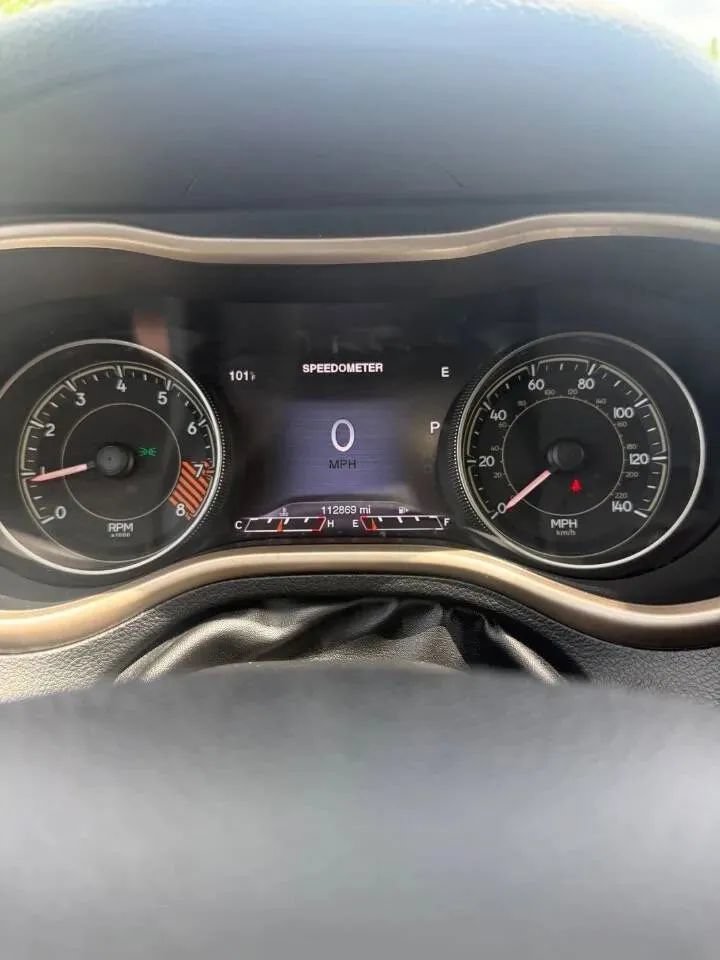 Used 2014 Jeep Cherokee Limited w/ Technology Group AWD/4WD image 18