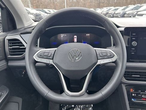 New 2026 Volkswagen Taos SE AWD/4WD image 11