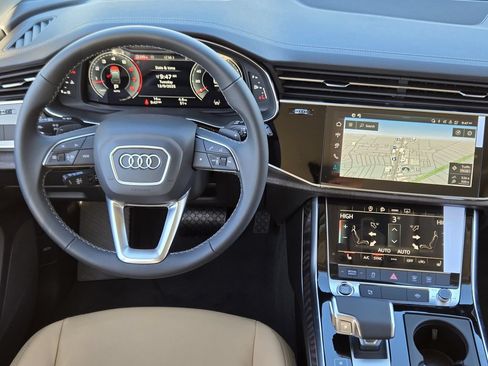 Used 2026 Audi Q7 3.0T Premium AWD/4WD image 32