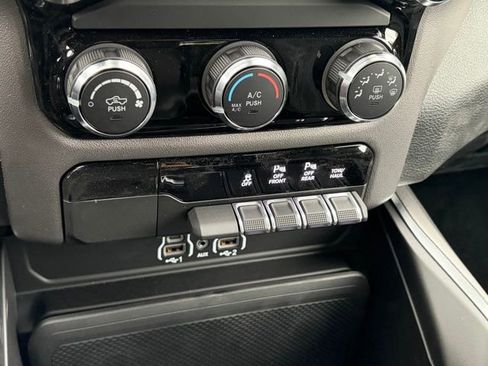 New 2026 RAM 1500 Express AWD/4WD image 20