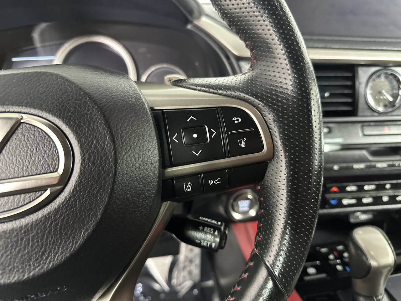 Used 2022 Lexus RX 350 F Sport w/ Accessory Package AWD/4WD image 7