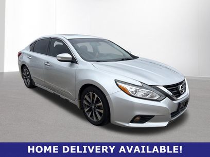 Used 2016 Nissan Altima 2.5 SV w/ Convenience Package
