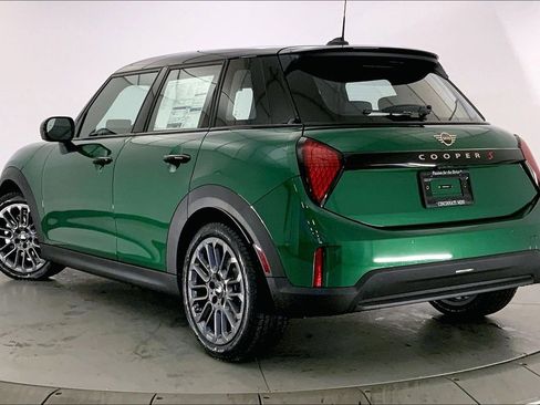 New 2026 MINI Cooper S image 2