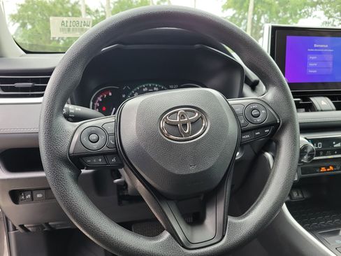 Certified 2025 Toyota RAV4 XLE AWD/4WD image 28